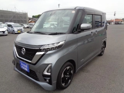 NISSAN ROOX