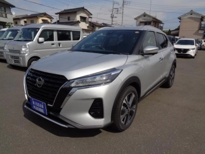 NISSAN KICKS