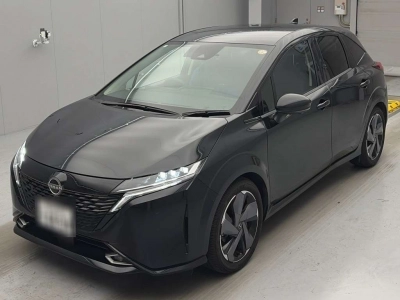 NISSAN AURA