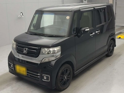 HONDA N BOX CUSTOM