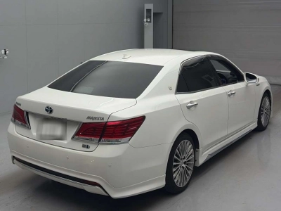 TOYOTA CROWN MAJESTA