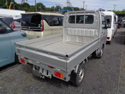 NISSAN NT100 CLIPPER
