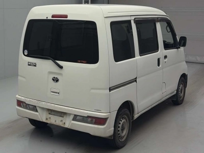 TOYOTA PIXIS VAN