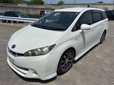 TOYOTA WISH