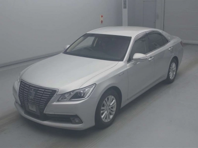 TOYOTA CROWN HYBRID