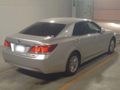 TOYOTA CROWN HYBRID