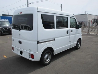 NISSAN NV100 CLIPPER