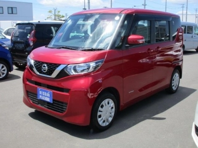 NISSAN ROOX