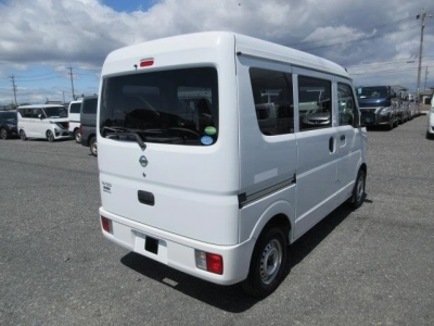 NISSAN NV100 CLIPPER
