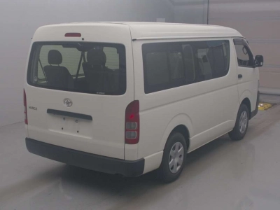 TOYOTA HIACE WAGON