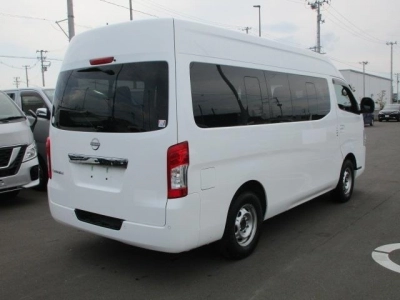 NISSAN CARAVAN BUS