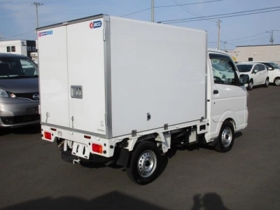 NISSAN CLIPPER TRUCK