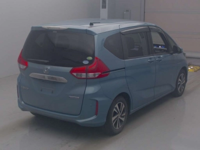 HONDA FREED HYBRID