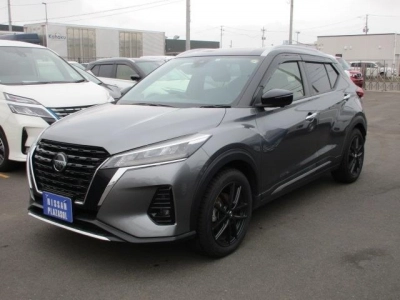 NISSAN KICKS