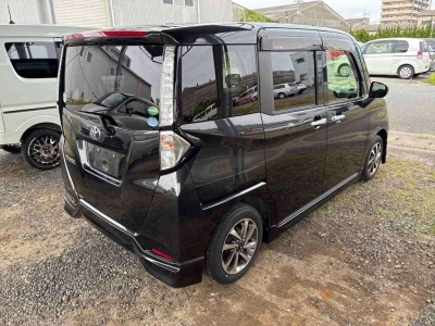 TOYOTA TANK