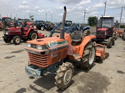 KUBOTA KUBOTA
