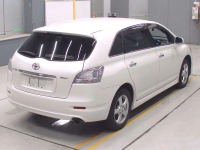 TOYOTA MARK X ZIO