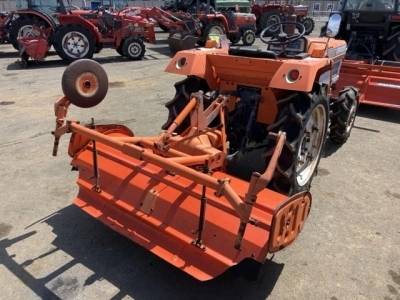 KUBOTA KUBOTA