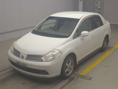 NISSAN TIIDA LATIO