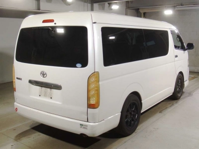 TOYOTA HIACE WAGON