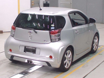 TOYOTA IQ