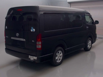 TOYOTA HIACE WAGON