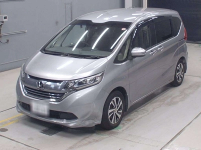 HONDA FREED + HYBRID