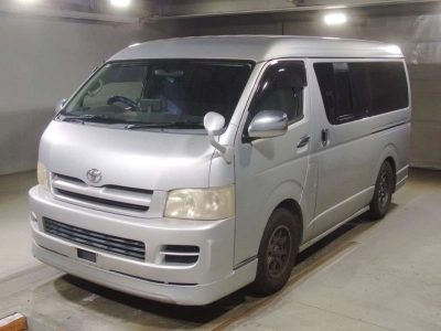 TOYOTA HIACE WAGON