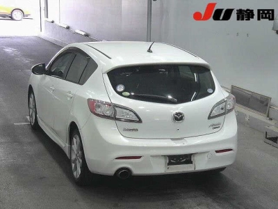MAZDA AXELA SPORT