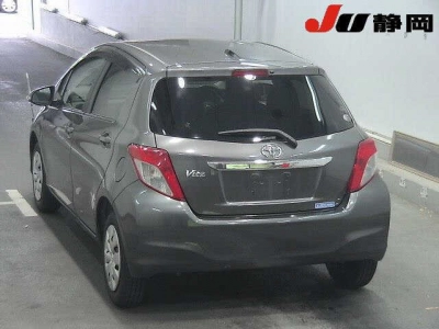 TOYOTA VITZ