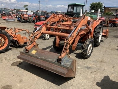 KUBOTA KUBOTA