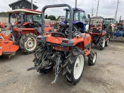 KUBOTA KUBOTA