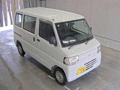 MITSUBISHI MINICAB
