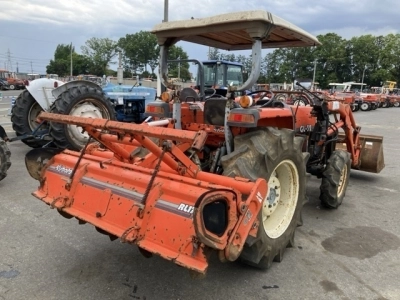 KUBOTA KUBOTA