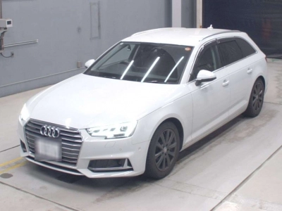 AUDI A4 AVANTE