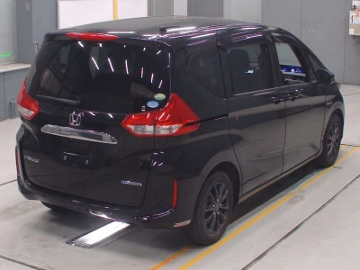 HONDA FREED + HYBRID