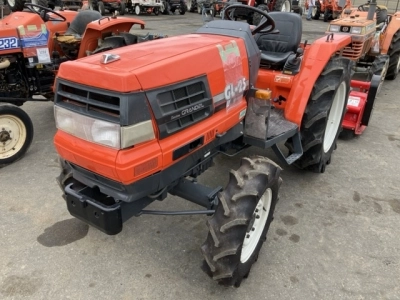 KUBOTA KUBOTA