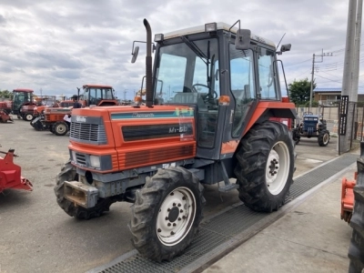 KUBOTA KUBOTA