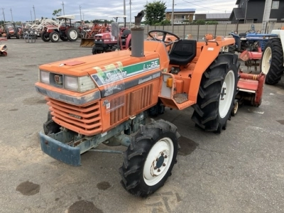 KUBOTA KUBOTA