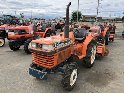 KUBOTA KUBOTA