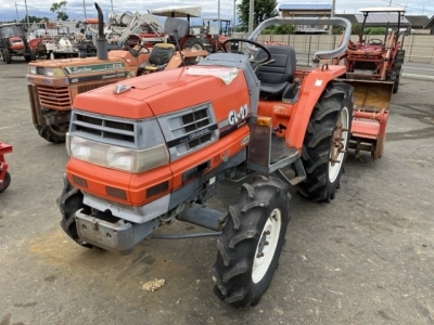 KUBOTA KUBOTA