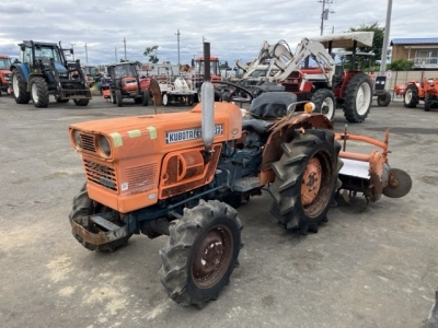 KUBOTA KUBOTA