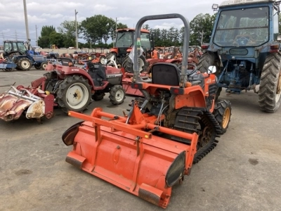 KUBOTA KUBOTA