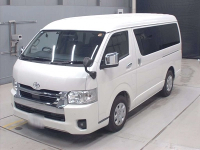 TOYOTA HIACE WAGON
