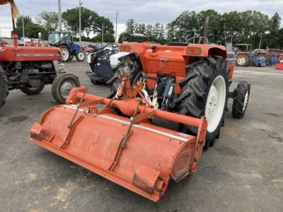 KUBOTA KUBOTA