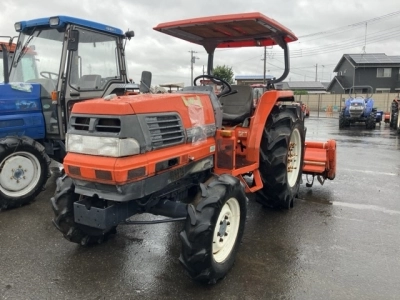 KUBOTA KUBOTA