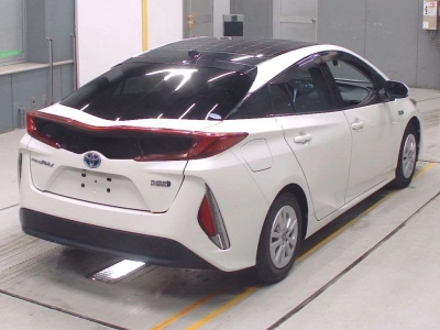 TOYOTA PRIUS PHV