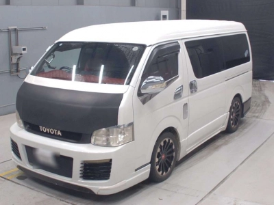 TOYOTA HIACE WAGON