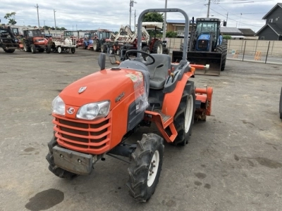 KUBOTA KUBOTA