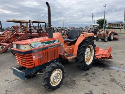 KUBOTA KUBOTA